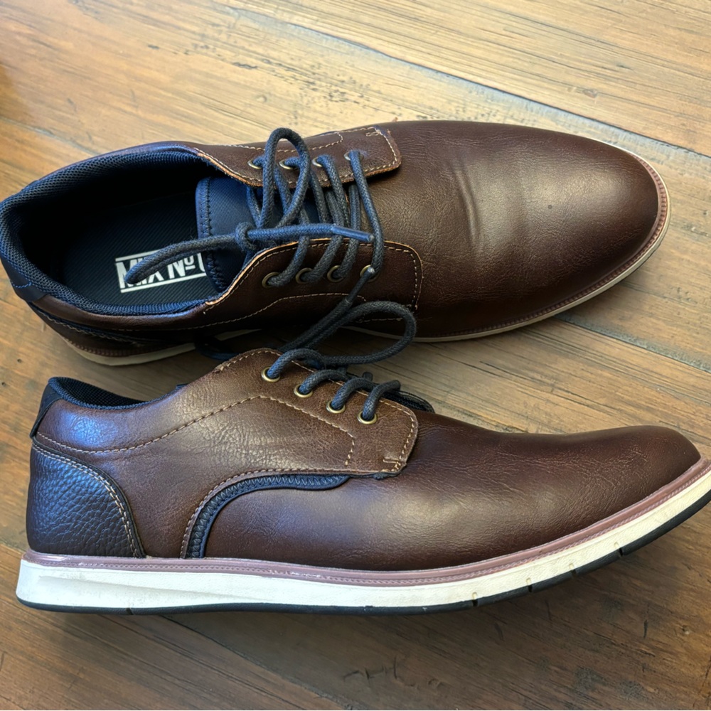 Men’s Brown Lace Up Dress Shoes Size 7